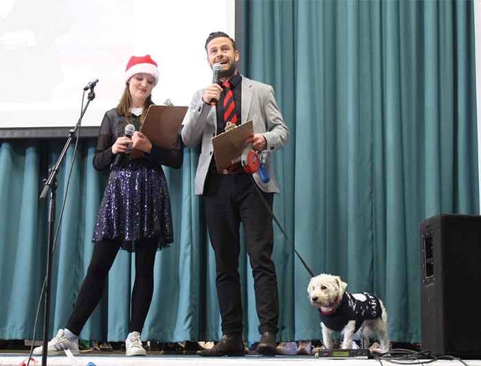 Ty Calon Aladdin Panto